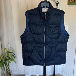 Eiger navy blue puffer vest
